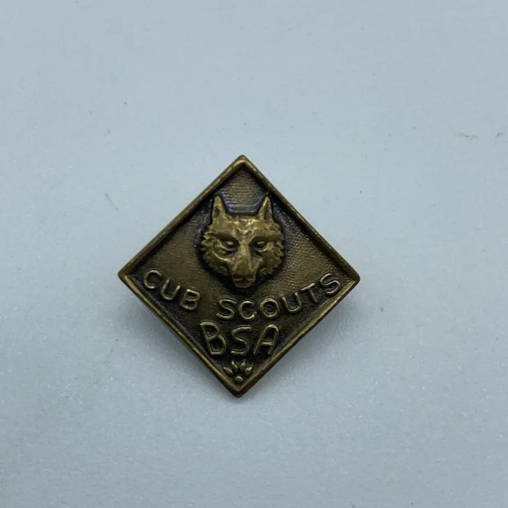 Wolf Cub Scouts BSA Vintage Original Lapel Hat Pin Boy Scouts of America